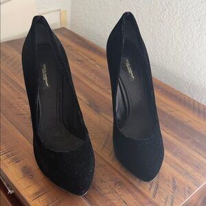 Dolce & Gabbana Elegant Black velvet Heels